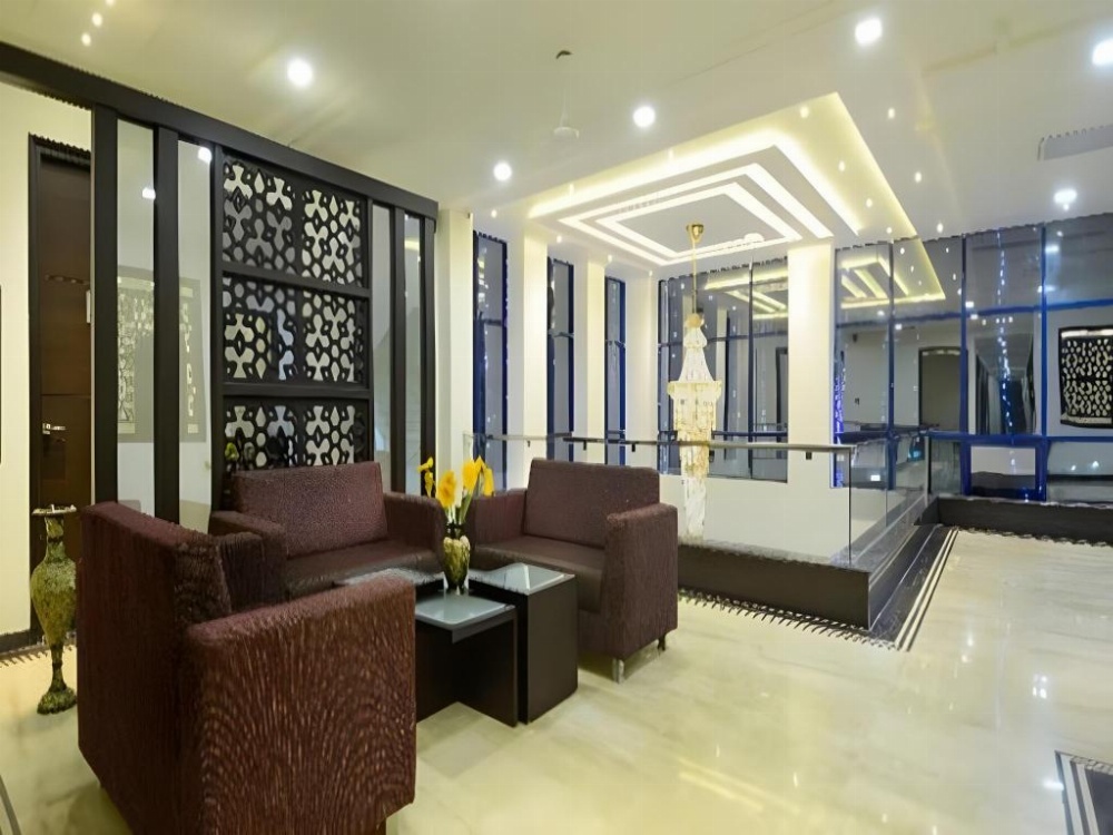 Hotel Madhushrie