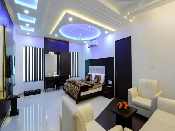 Hotel Madhushrie 10